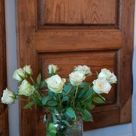 Le Clos De Mansart Bed & Breakfast *