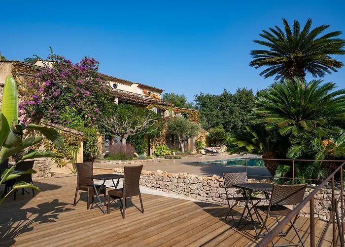 Le Clos De Mansart Panzió 4*