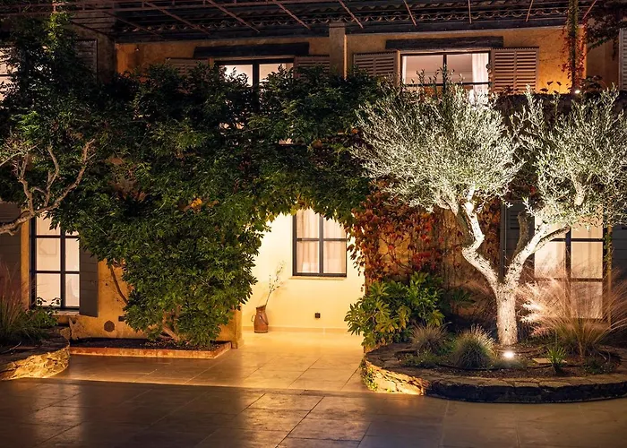 Le Clos De Mansart Panzió Grimaud