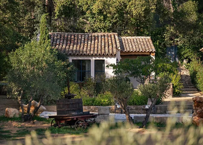 Le Clos De Mansart Panzió 4*