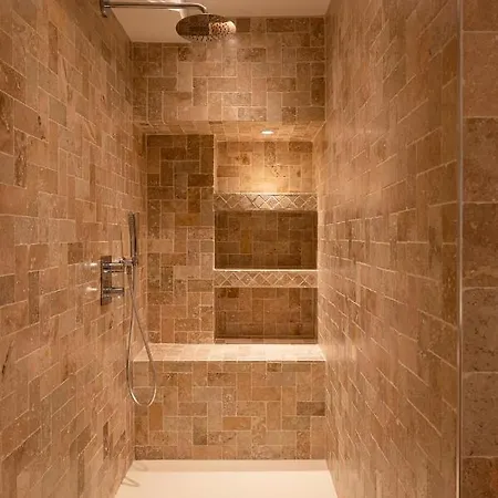 Bed & Breakfast Le Clos De Mansart