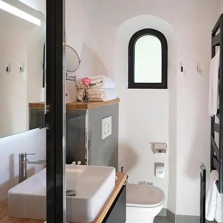 לינה וארוחת בוקר Le Clos De Mansart גרימו