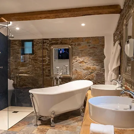 Le Clos De Mansart Bed & Breakfast Grimaud