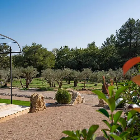 Le Clos De Mansart Bed & Breakfast Grimaud