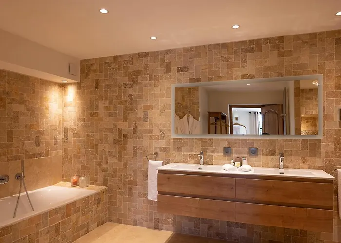 ベッド・アンド・ブレックファスト Le Clos De Mansart 4*