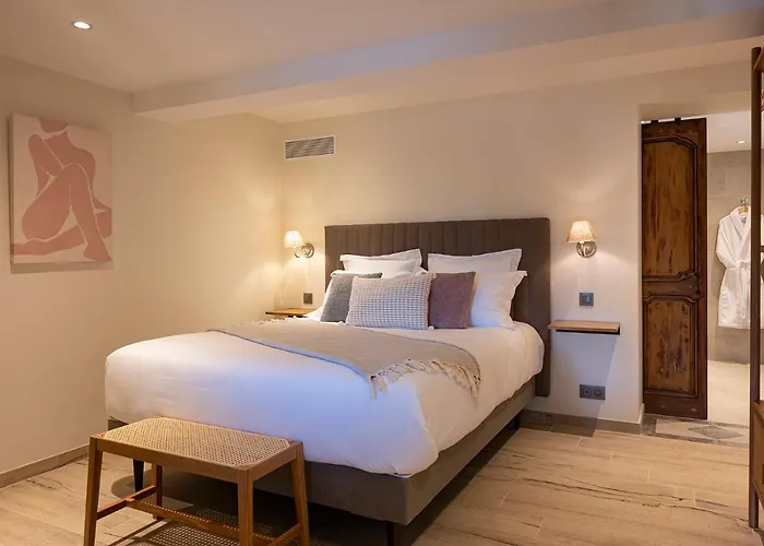 Frühstückspension Le Clos De Mansart 4*